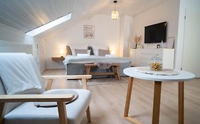 COZY&RELAX APARTMENT-Balkon Küche Parkplatz WIFI Netflix